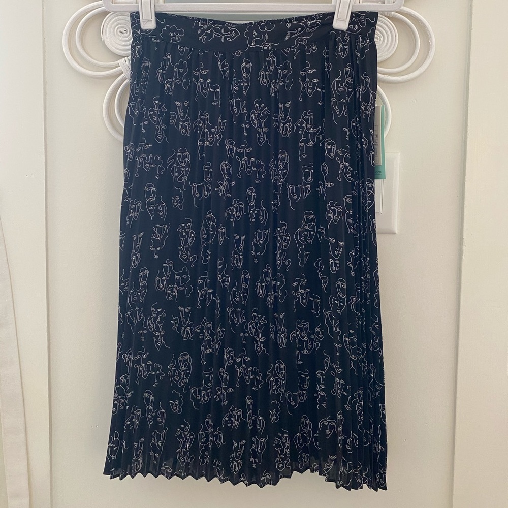 ❕Pleated Midi Skirt ❕